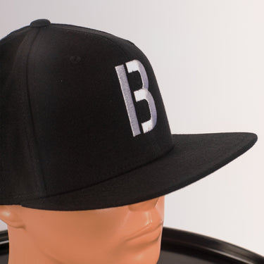 Snapback B Logo